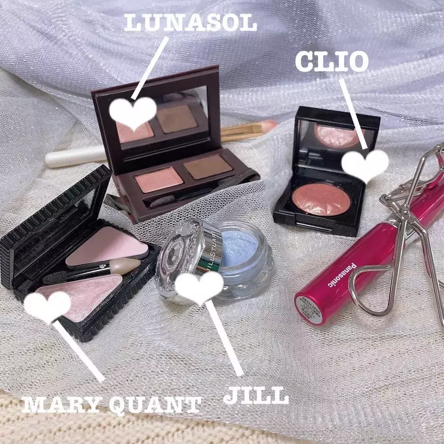 顏色自然親膚的化妝品